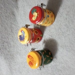 Canisters decorative with roosters and flowers set